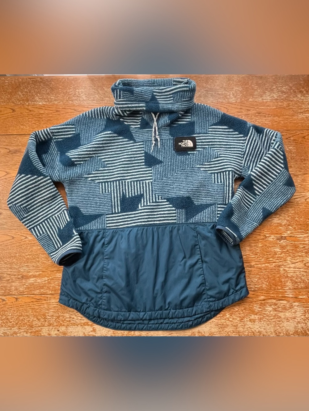 The North Face Riit Pullover Size Large Womans